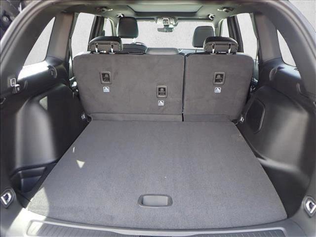 New 2026 Jeep Grand Cherokee Limited Reserve AWD/4WD image 8