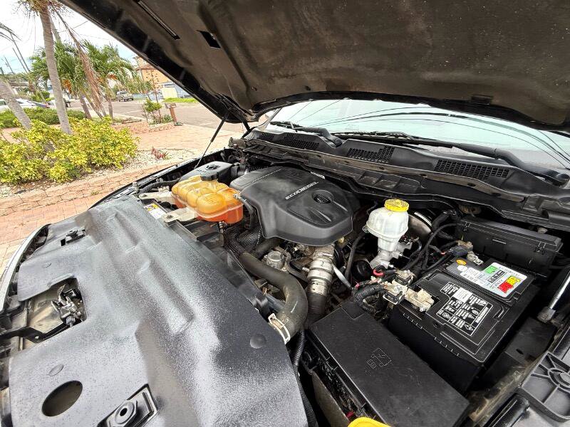 Used 2018 RAM 1500 Classic SLT image 22