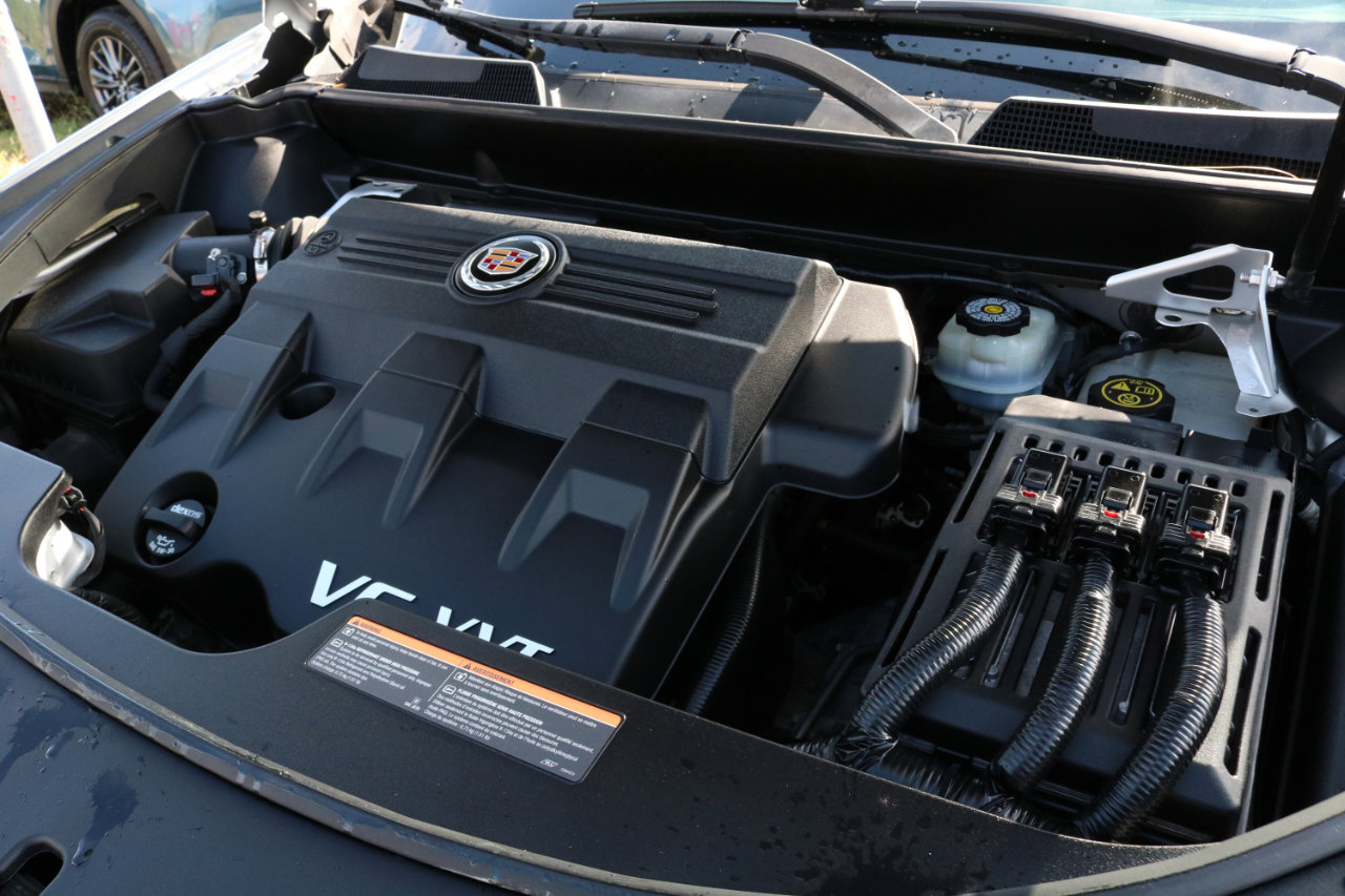 Used 2015 Cadillac SRX Luxury w/ Driver Awareness Package image 52