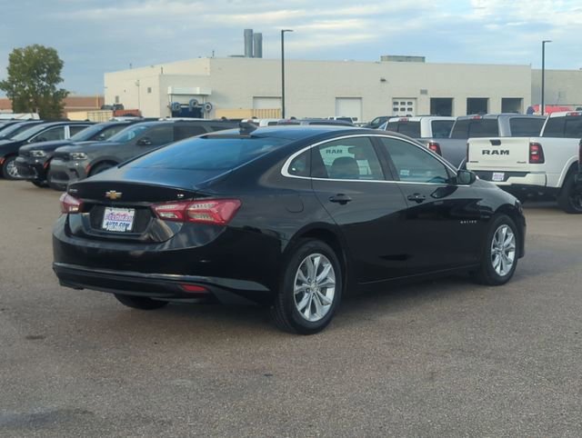 Used 2022 Chevrolet Malibu LT image 3