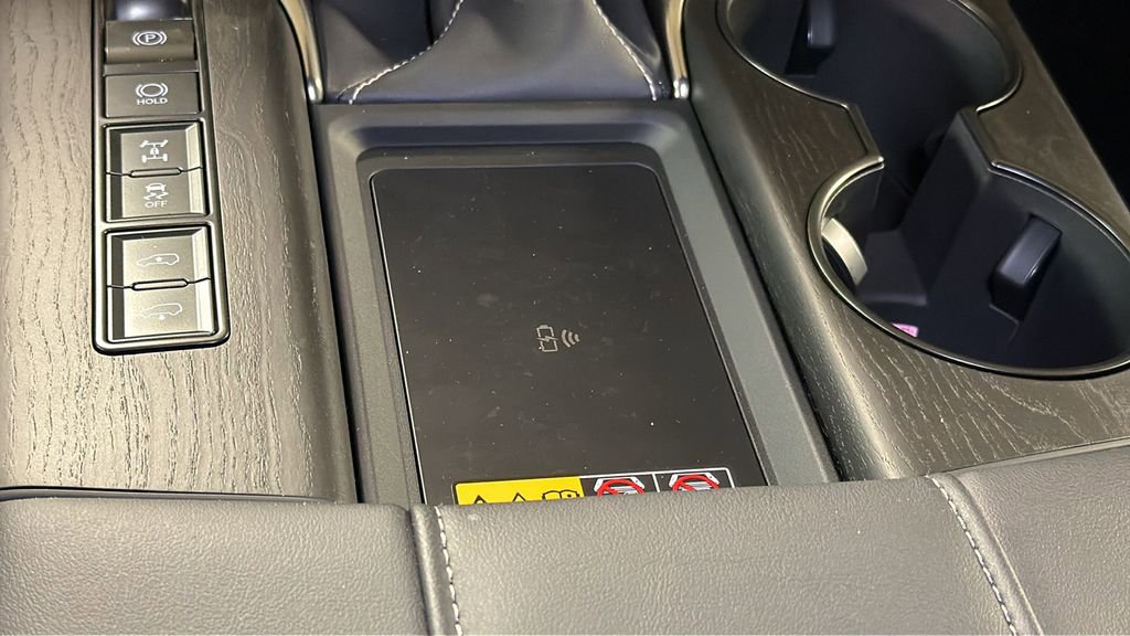 New 2026 Lexus LX 600 4WD w/ Luxury Package image 22