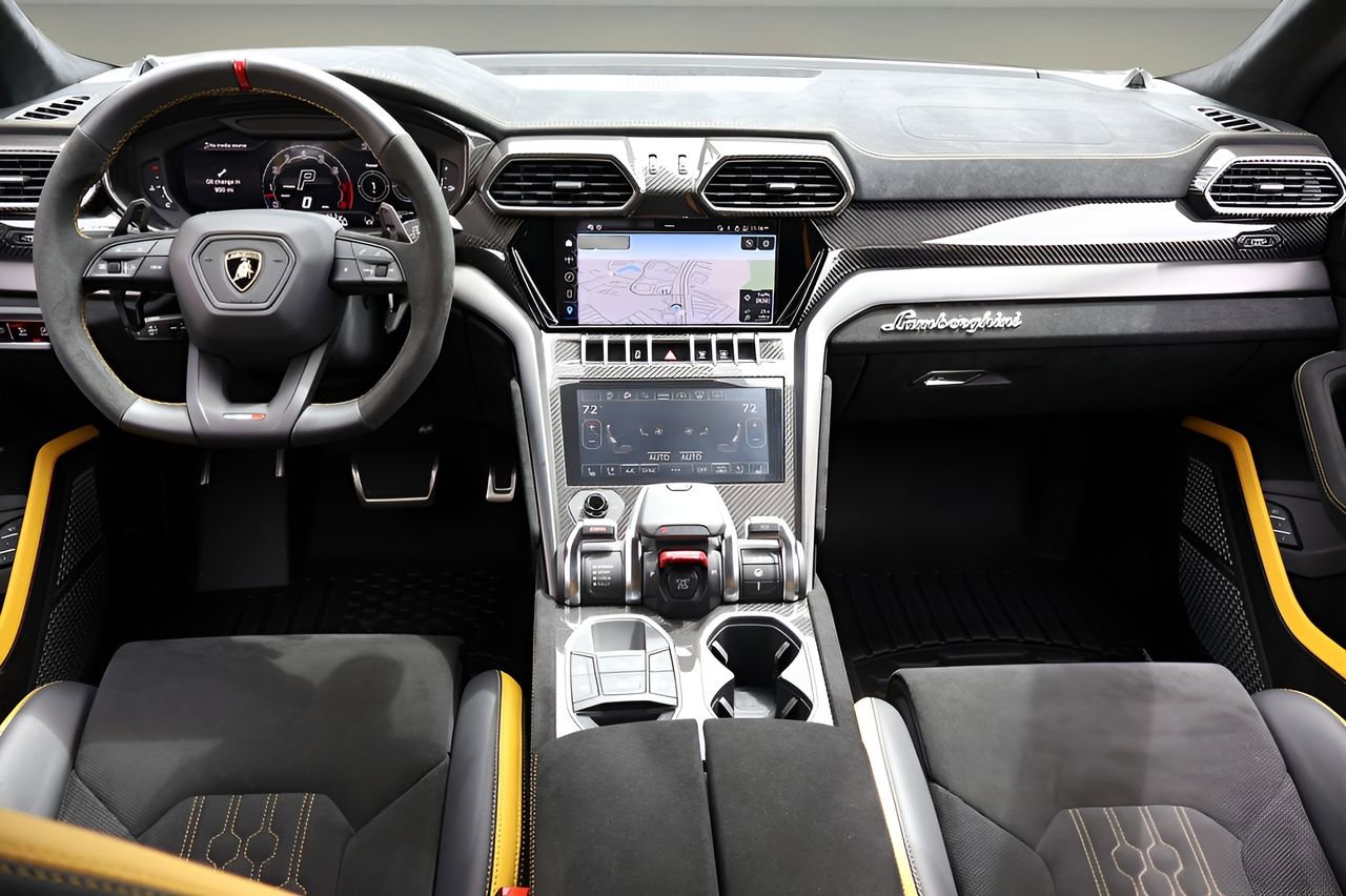 Used 2024 Lamborghini Urus Performante AWD/4WD image 18