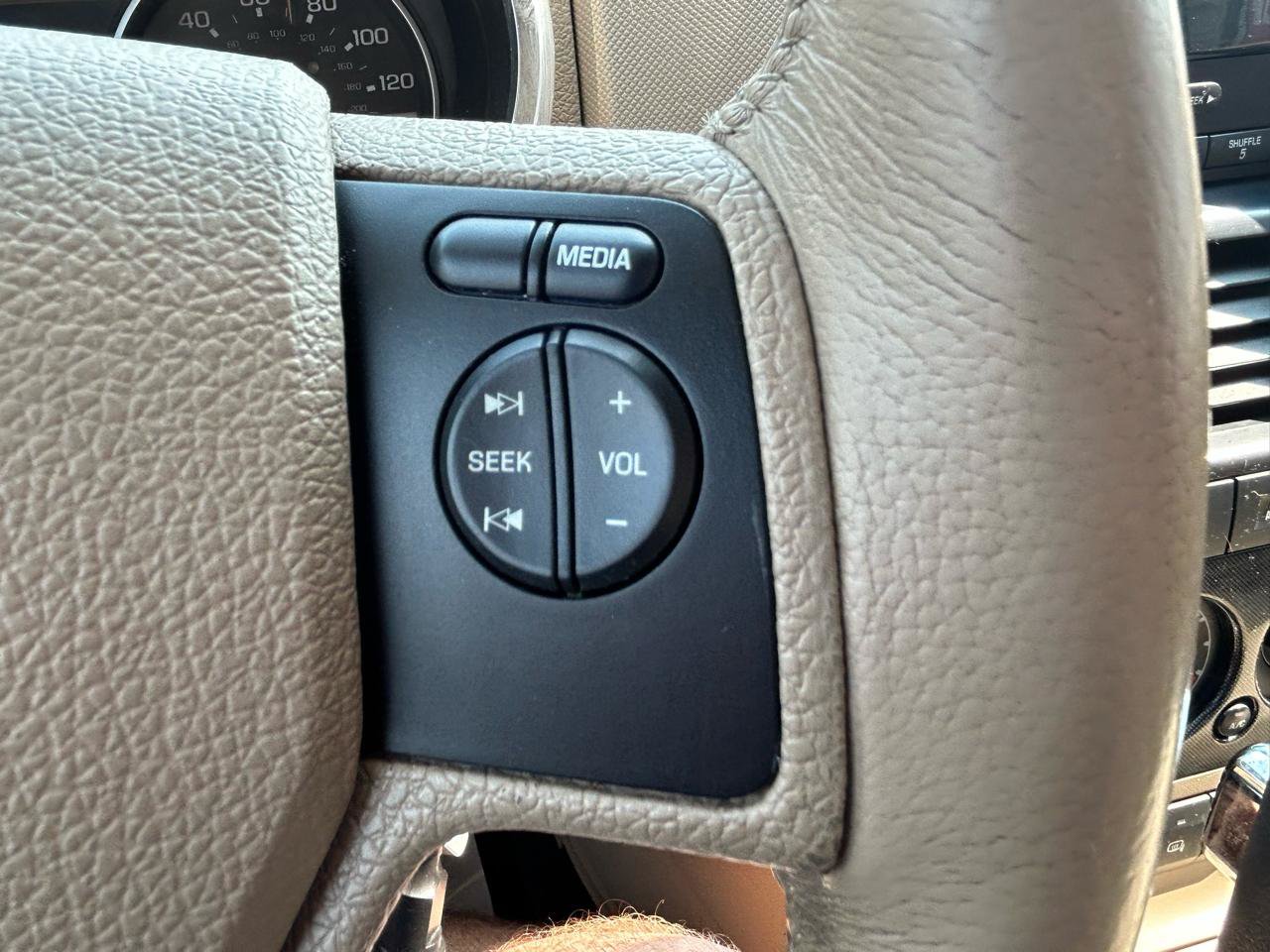 Used 2010 Ford Explorer Sport Trac XLT AWD/4WD image 18