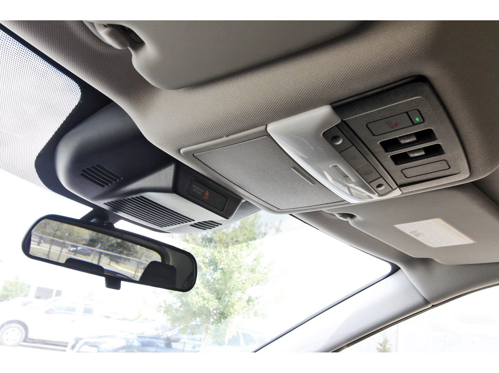 Used 2023 Nissan Rogue SV w/ SV Premium B Package image 23