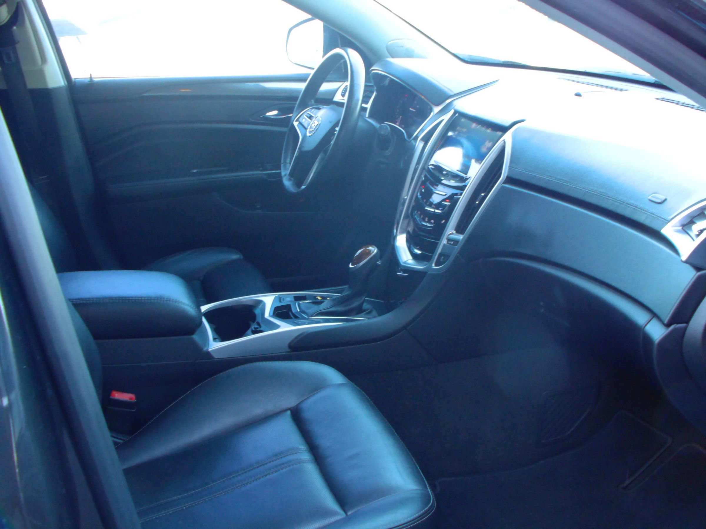 Used 2016 Cadillac SRX Performance w/ Midnight Edition Package FWD image 22
