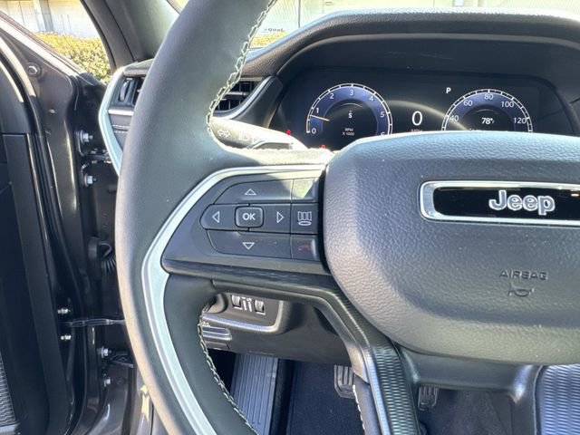 Used 2025 Jeep Grand Cherokee L Altitude image 28