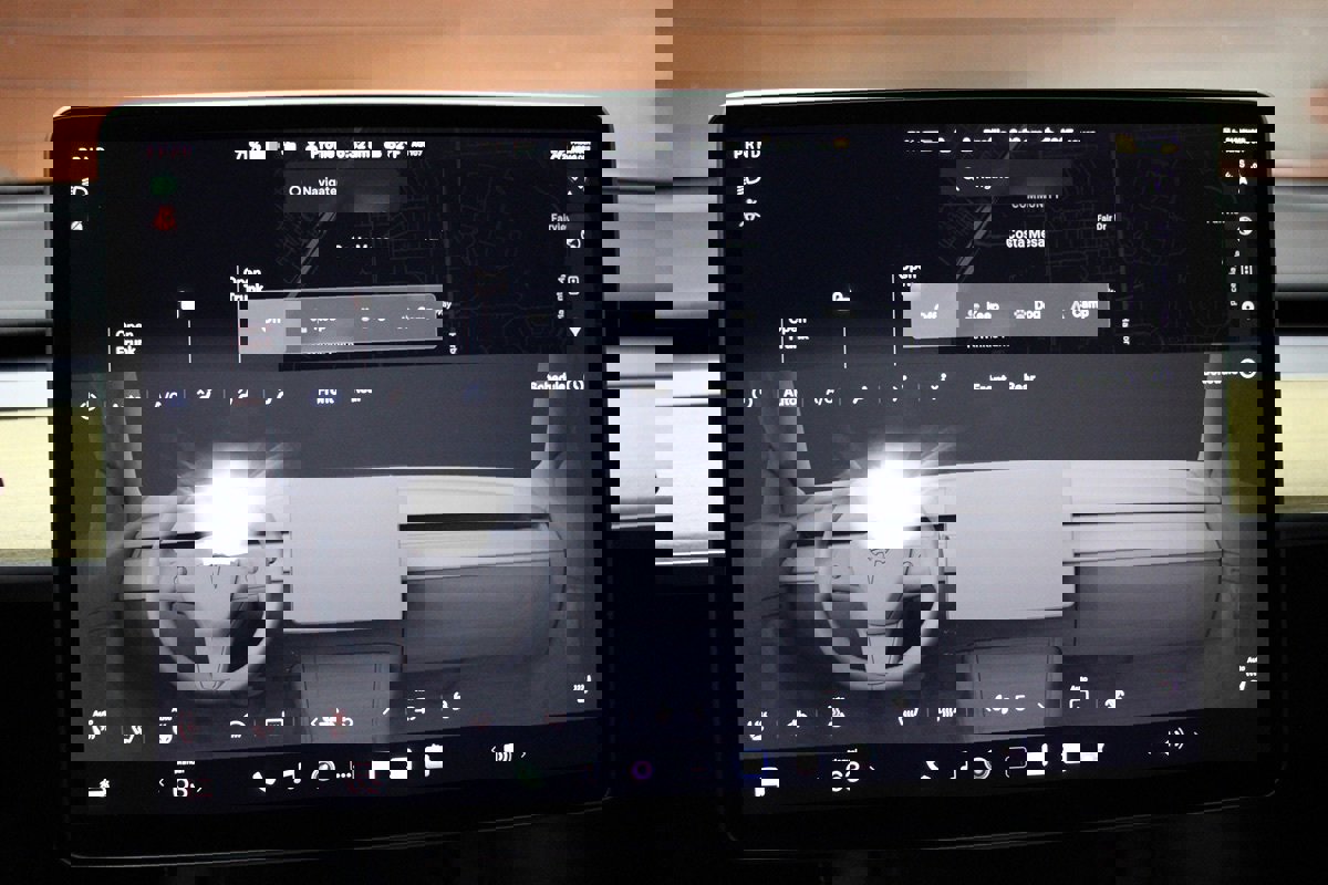 Used 2023 Tesla Model Y Long Range image 21