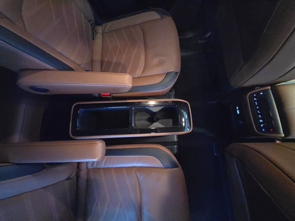 Used 2022 Nissan Pathfinder Platinum w/ Cargo Package image 26