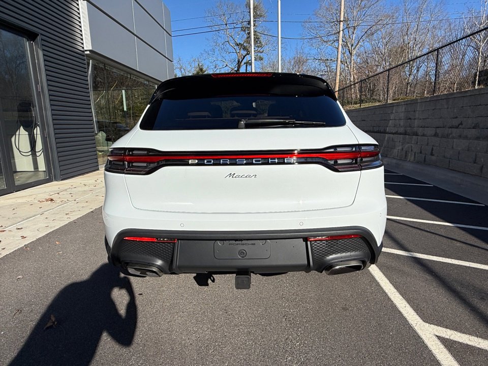 New 2026 Porsche Macan image 6