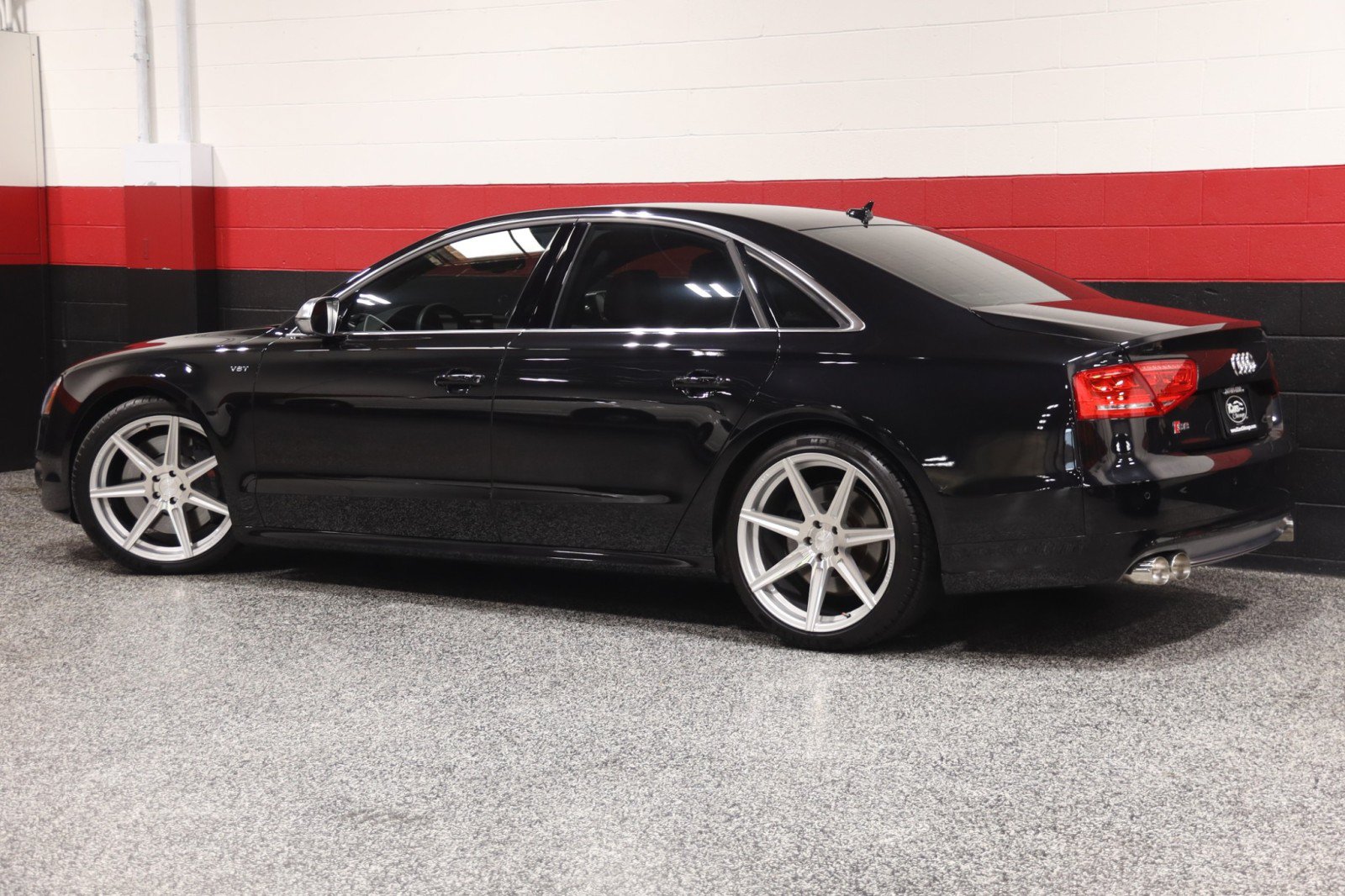 Used 2014 Audi S8 AWD/4WD image 19