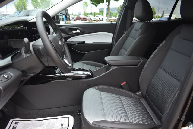 New 2026 Chevrolet Trax LT w/ LT Convenience Package image 14