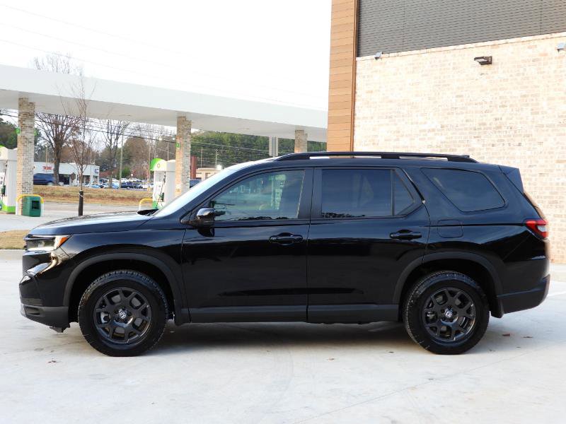 Used 2025 Honda Pilot TrailSport image 21