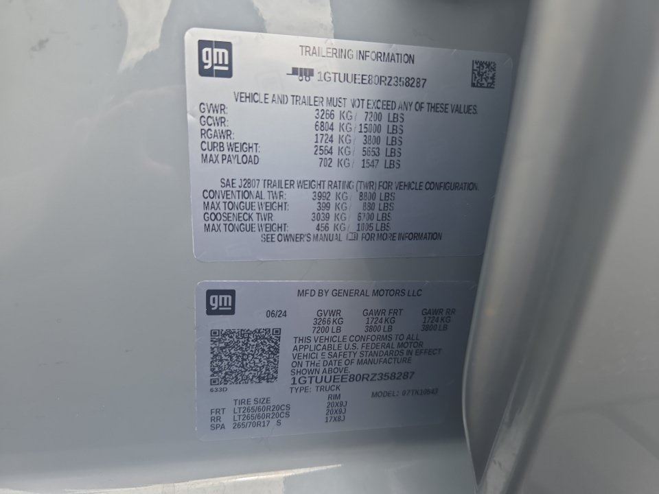 Used 2024 GMC Sierra 1500 AT4 w/ AT4 Carbonpro Edition AWD/4WD image 38