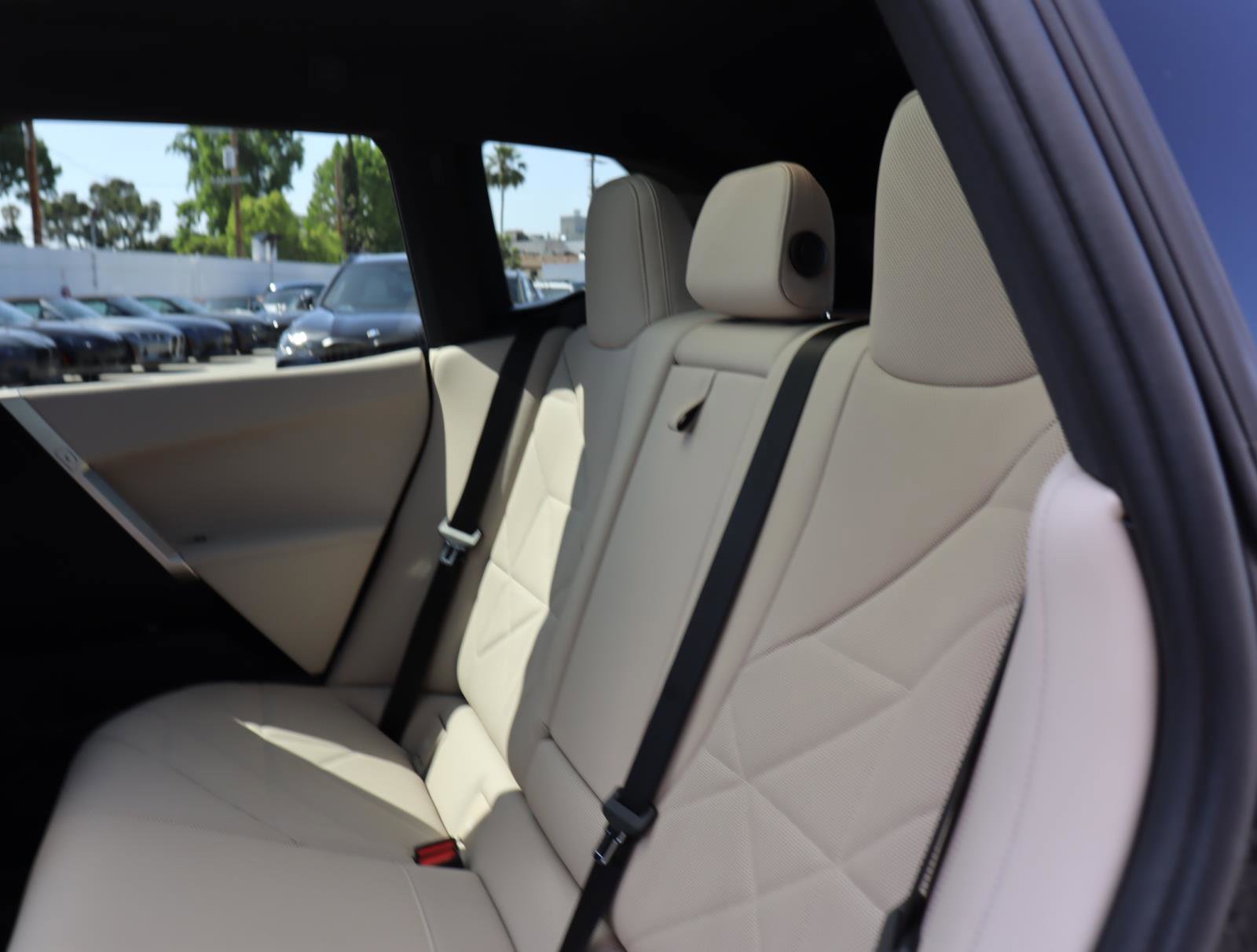 Used 2025 BMW iX xDrive50 image 20