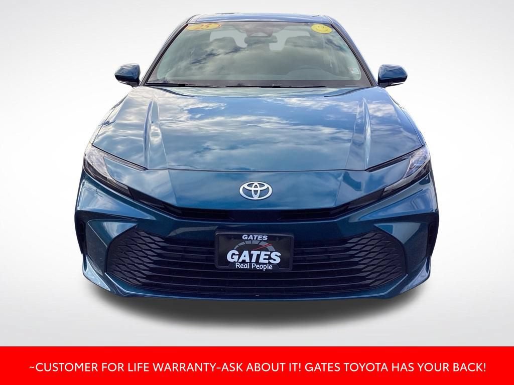 Used 2025 Toyota Camry LE FWD image 2