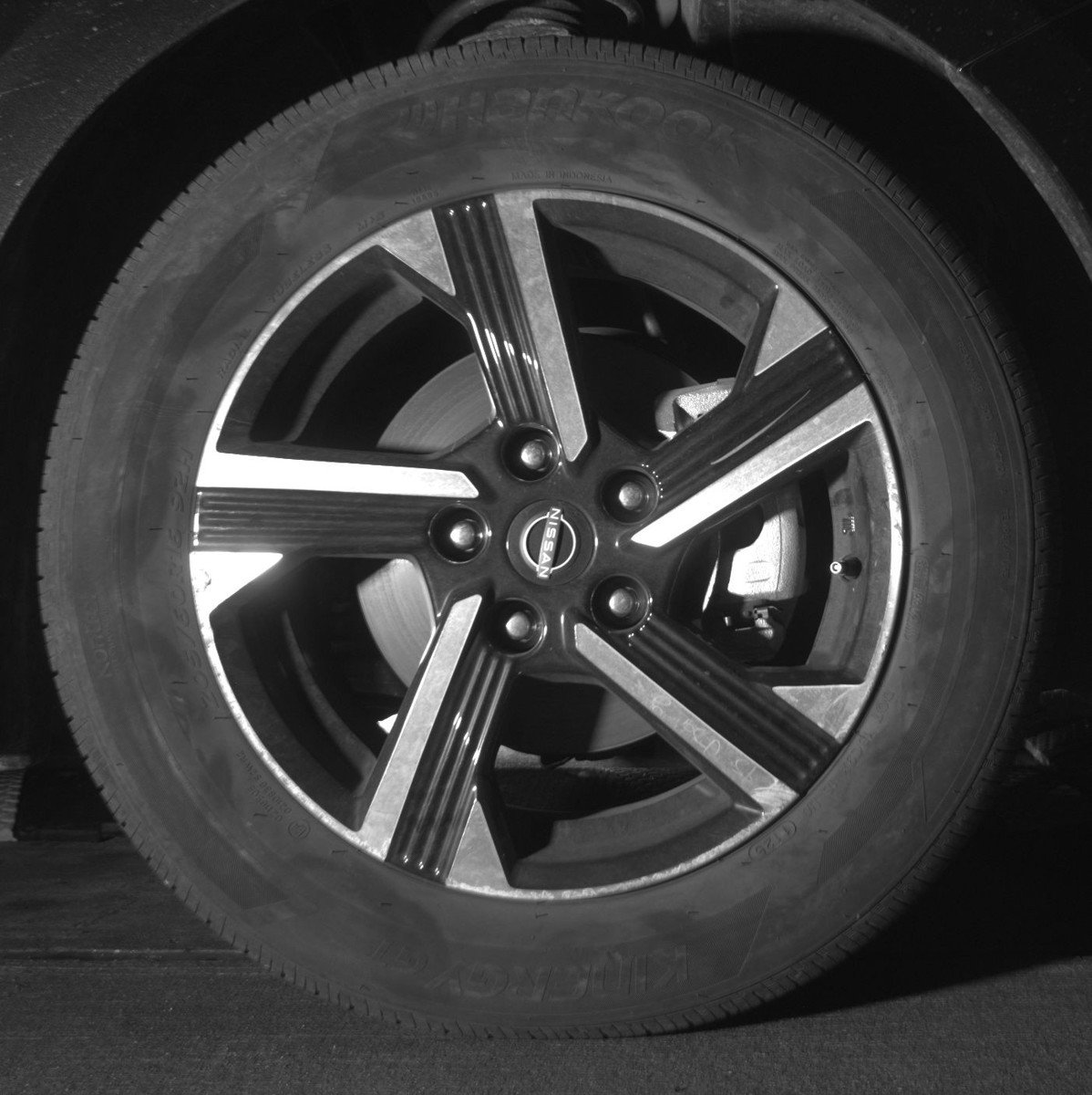 Used 2025 Nissan Sentra SV FWD image 12