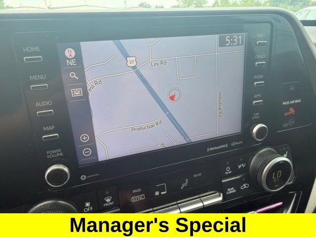 Used 2020 Toyota Highlander XLE AWD/4WD image 22