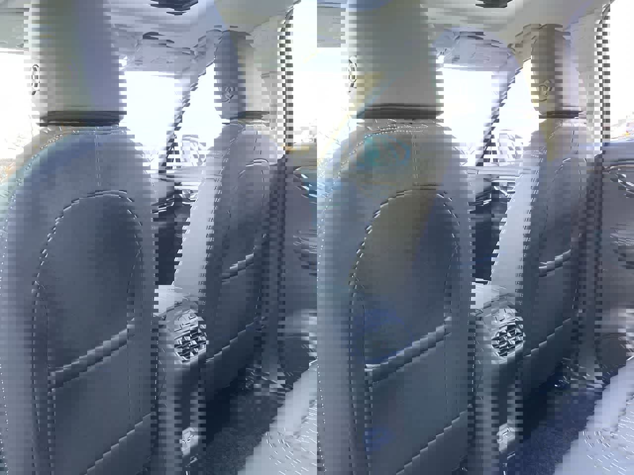 Used 2023 Buick Envision Avenir image 20