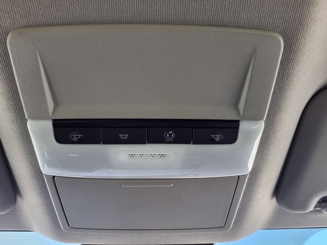 Used 2025 Nissan Sentra SV FWD image 29