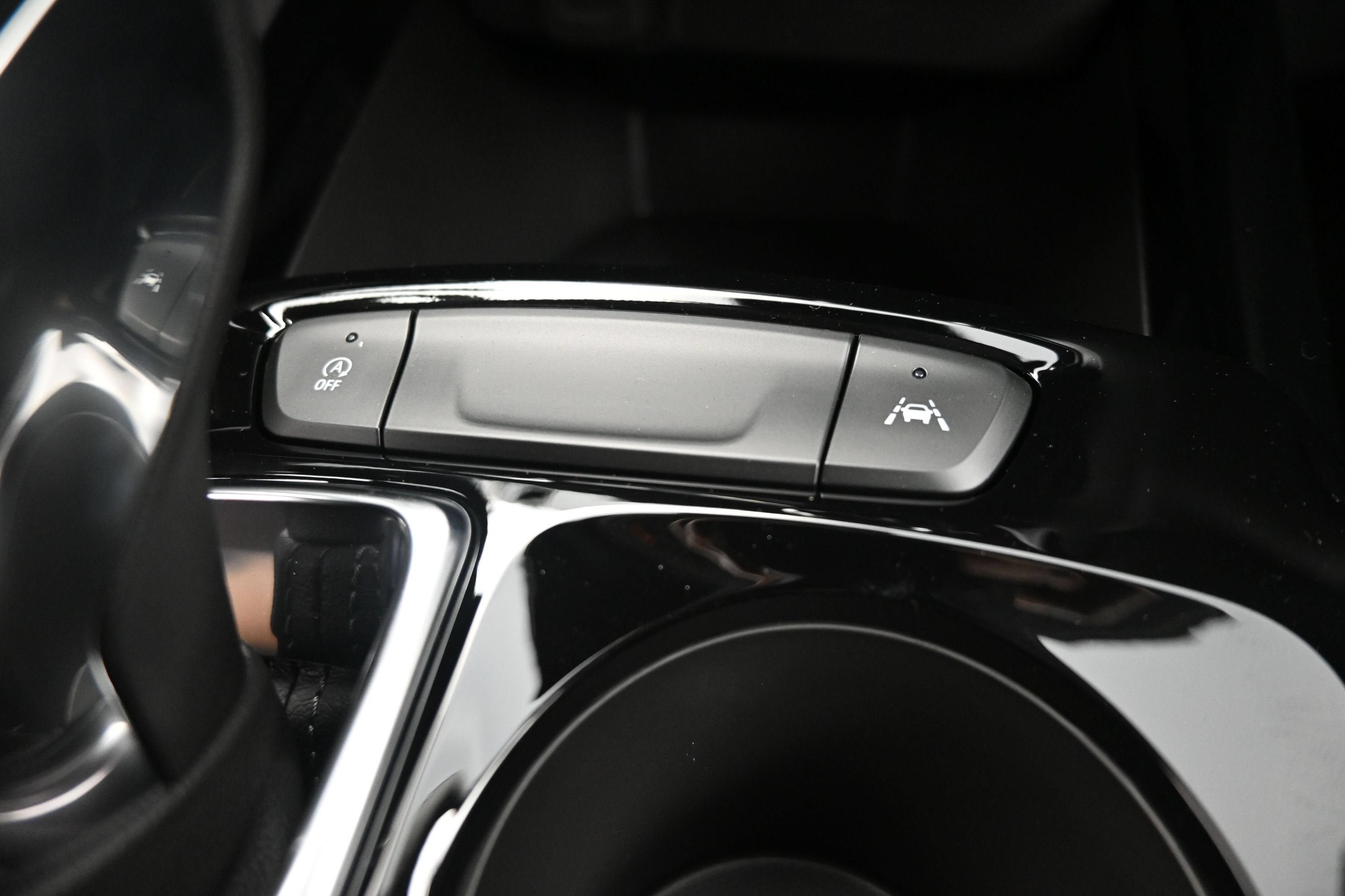 New 2026 Chevrolet Trax RS w/ Sunroof Package FWD image 22