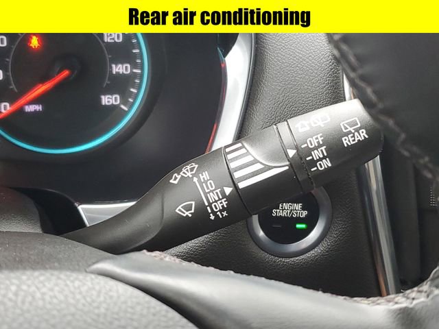 Used 2023 Chevrolet Traverse LT image 13