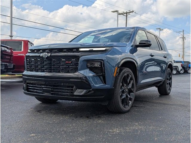 New 2026 Chevrolet Traverse RS w/ LPO, Floor Liner Package image 3