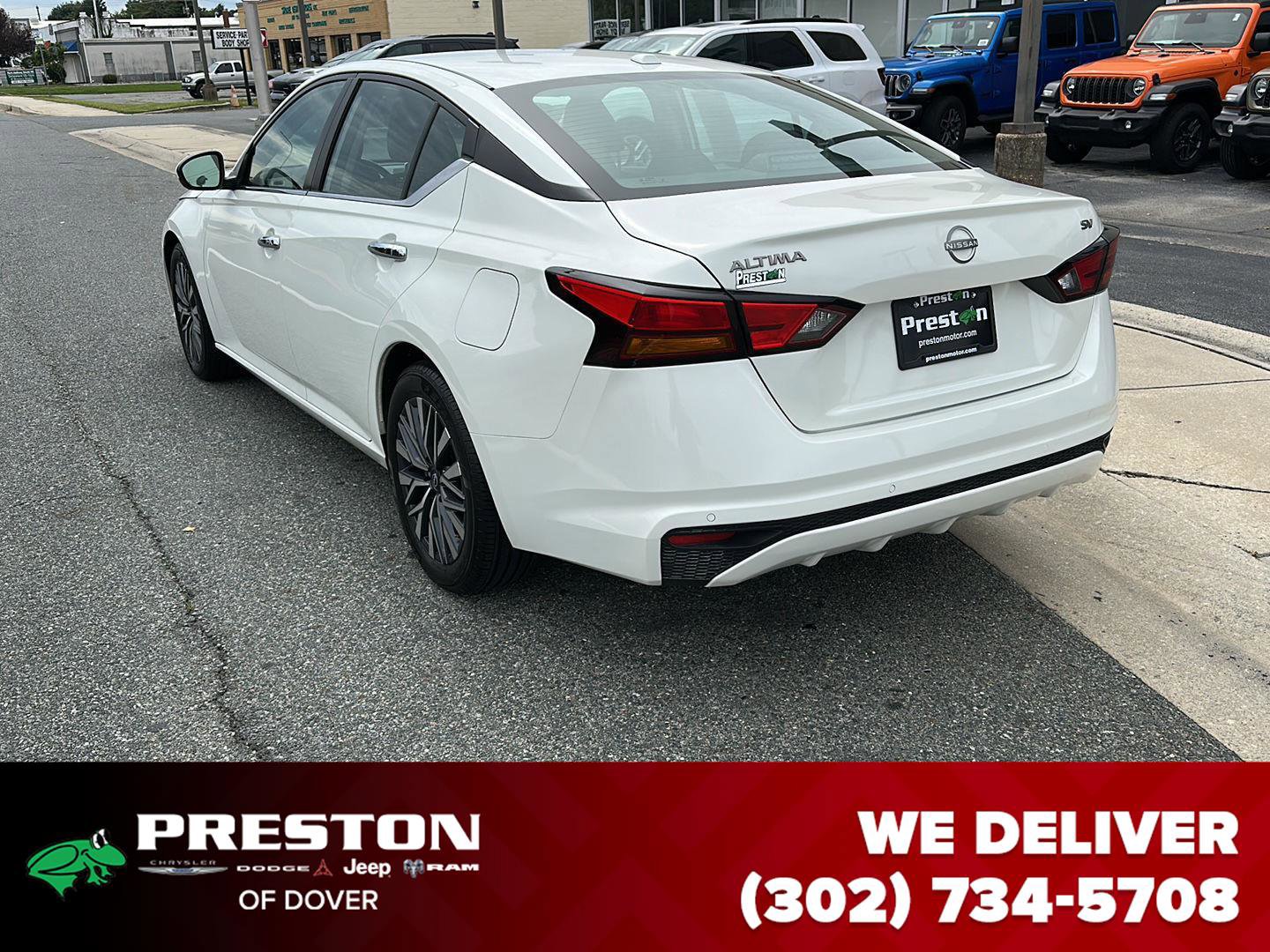 Used 2023 Nissan Altima 2.5 SV image 3