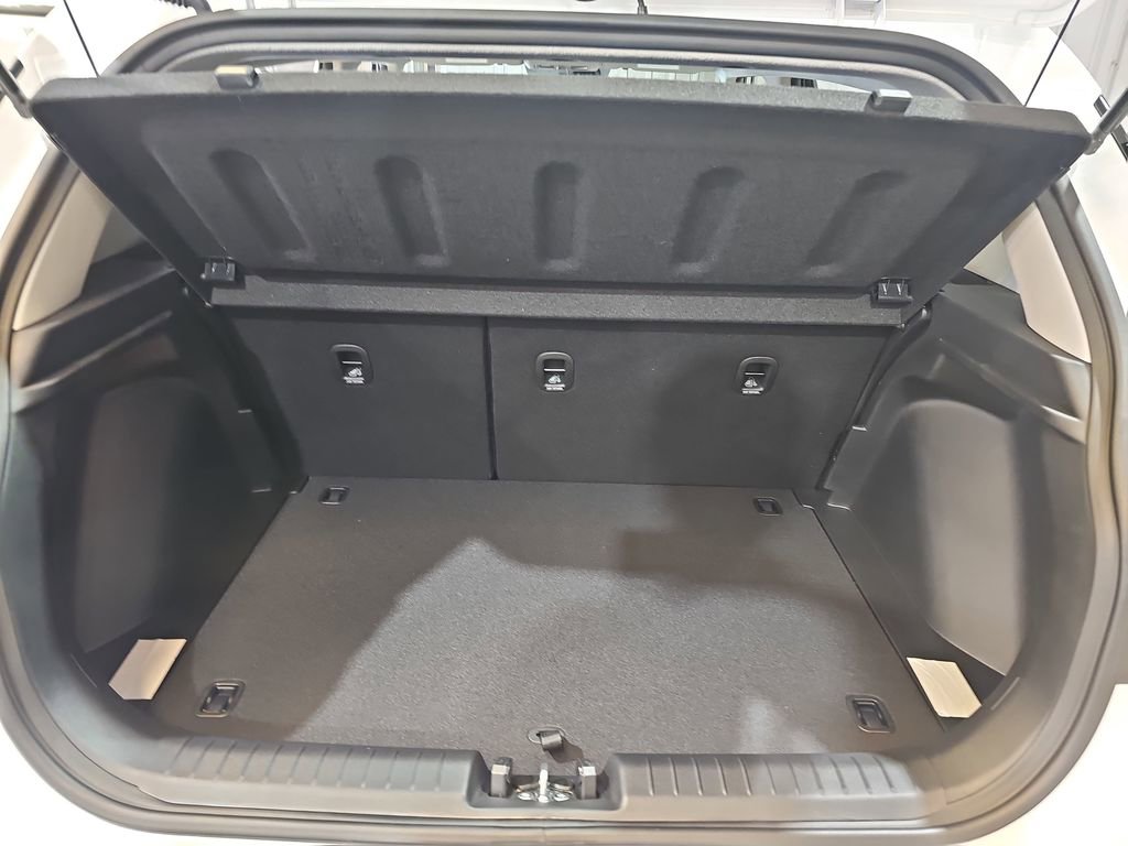 New 2026 Hyundai Venue SEL FWD image 13