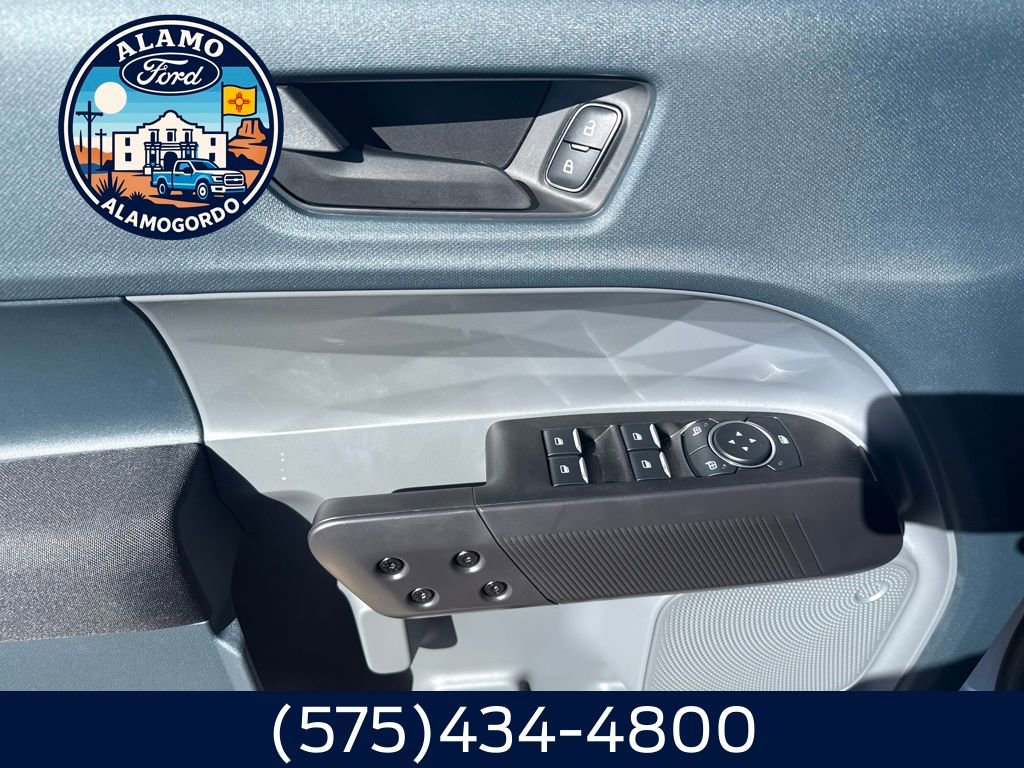 New 2025 Ford Maverick XL image 3