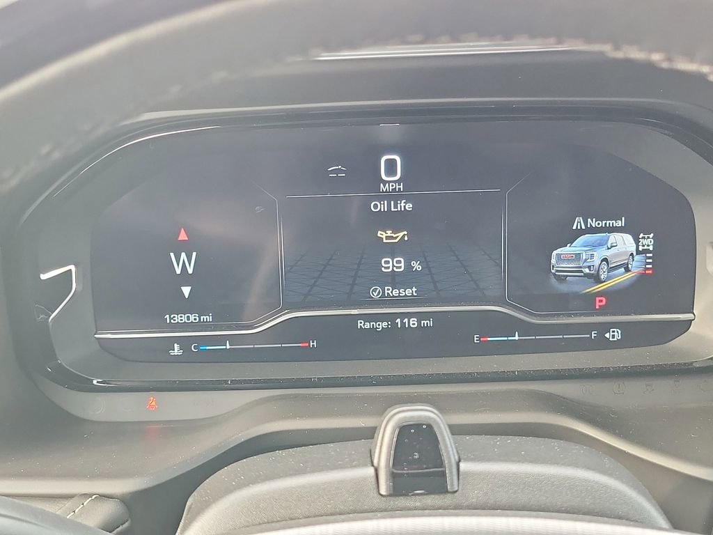 Used 2024 GMC Yukon Denali Ultimate image 13