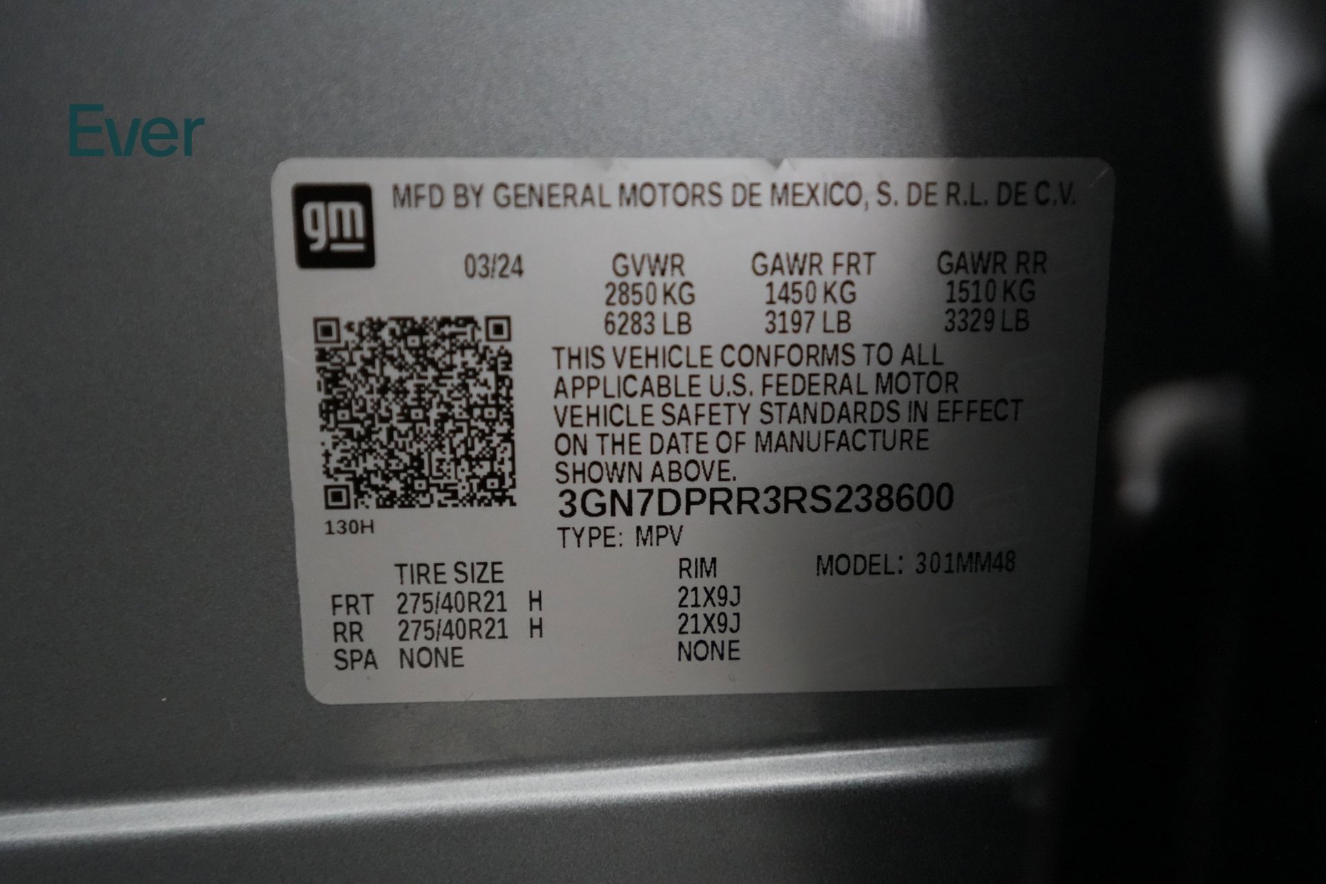 Used 2024 Chevrolet Equinox EV RS image 25