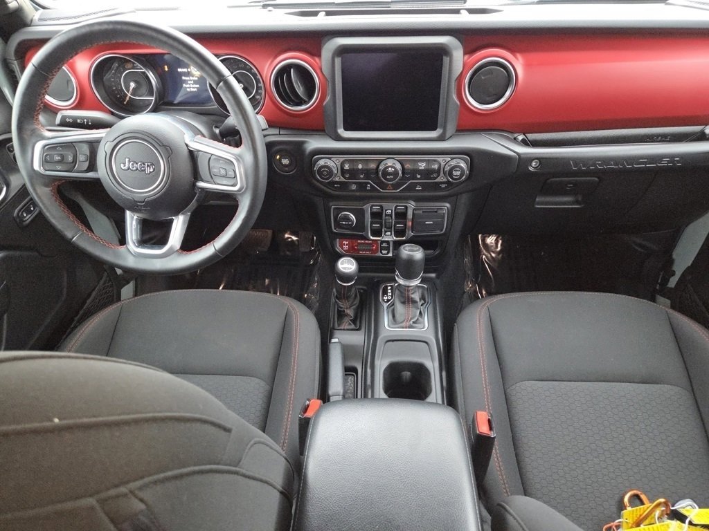 Used 2023 Jeep Wrangler Unlimited Rubicon w/ Cold Weather Group image 30