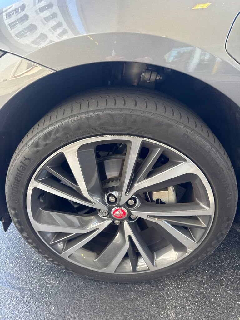 Used 2022 Jaguar I-PACE HSE AWD/4WD image 11