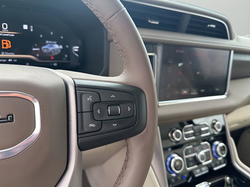 Certified 2024 GMC Yukon XL Denali image 31