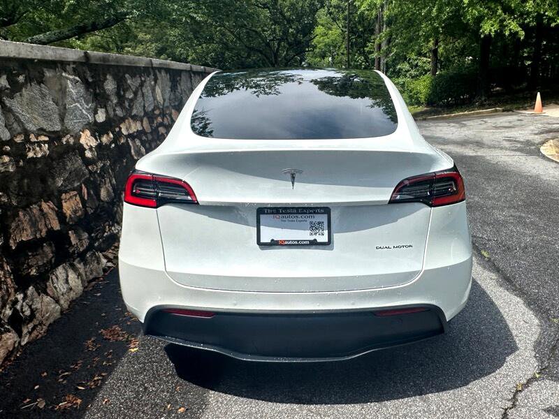 Used 2021 Tesla Model Y Long Range image 9