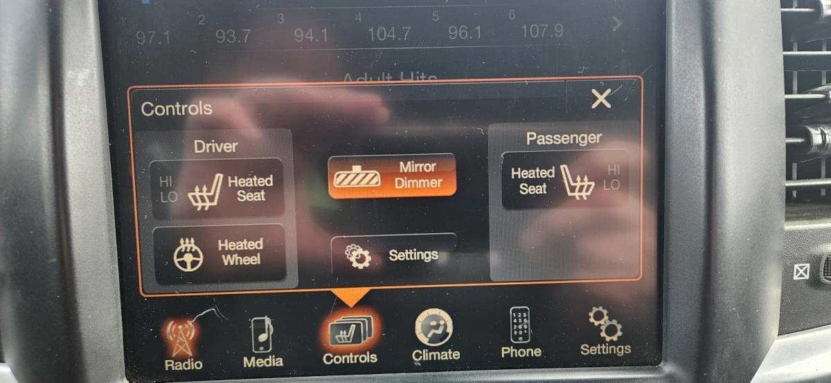 Used 2014 RAM 2500 SLT w/ Comfort Group image 14