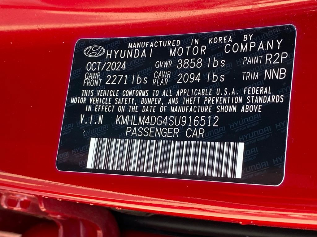 Used 2025 Hyundai Elantra Sport FWD image 30