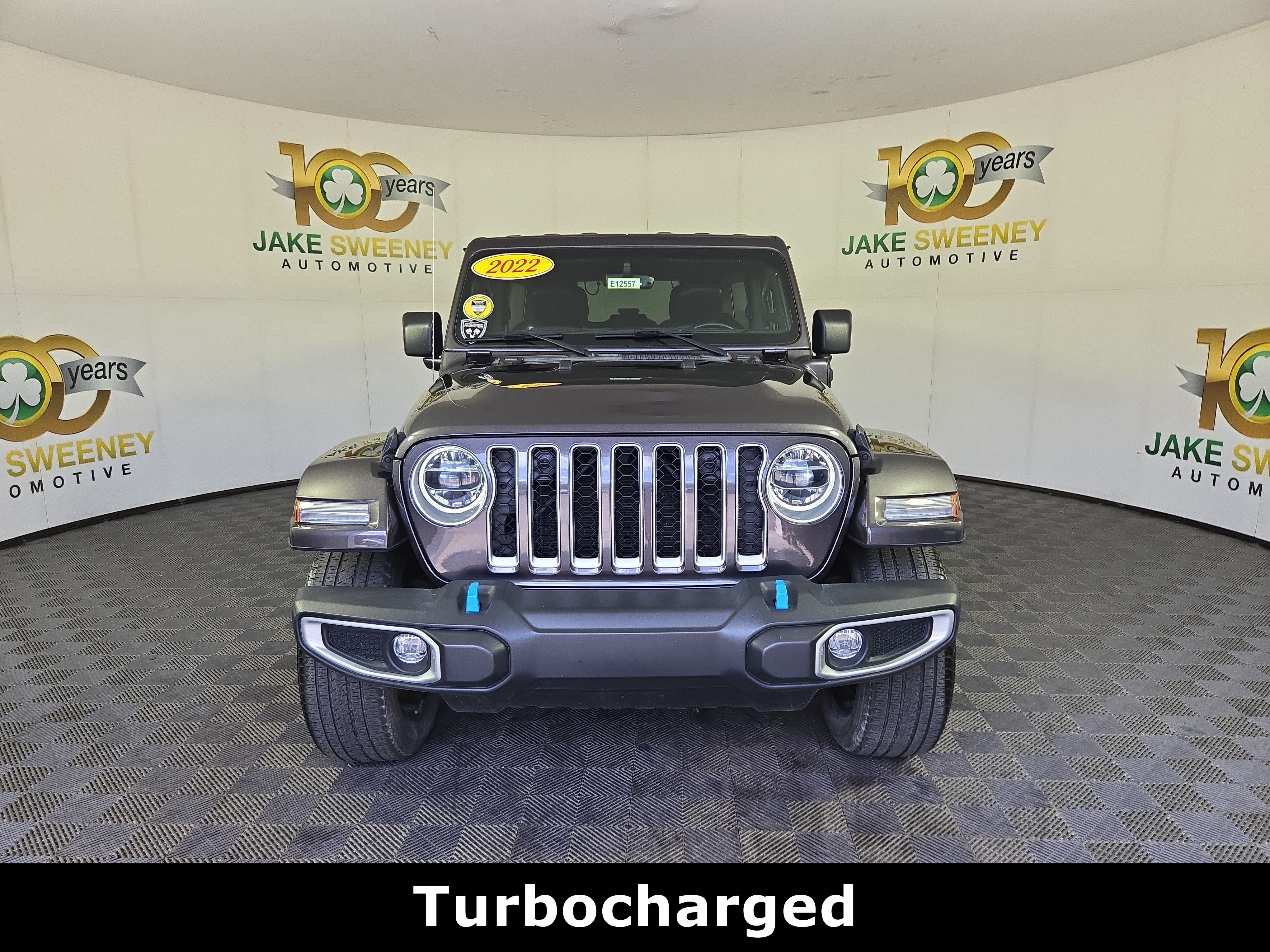Certified 2022 Jeep Wrangler Unlimited Sahara w/ Cold Weather Group AWD/4WD image 3
