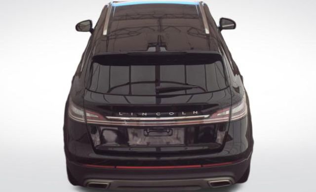 Used 2023 Lincoln Nautilus AWD image 5