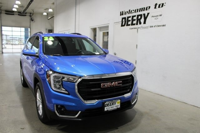Used 2024 GMC Terrain SLE w/ Driver Convenience Package