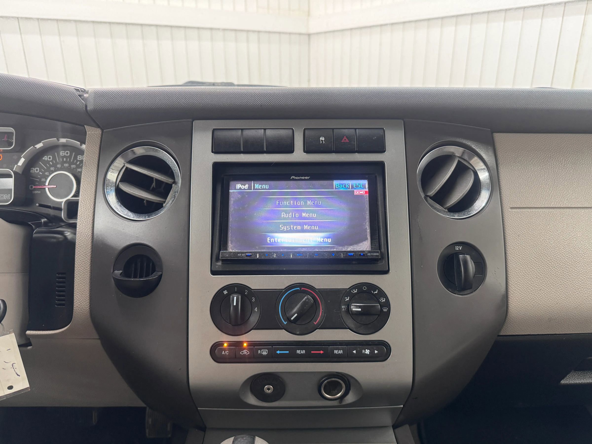 Used 2008 Ford Expedition XLT RWD image 18