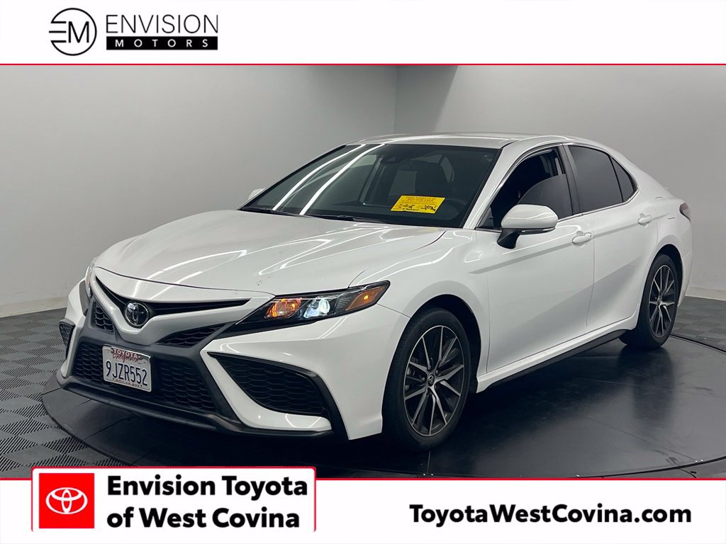 Used 2024 Toyota Camry SE w/ Blackout Package (TMS)