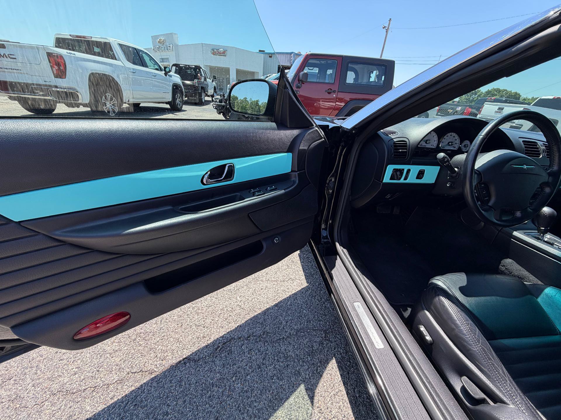 Used 2003 Ford Thunderbird RWD image 14