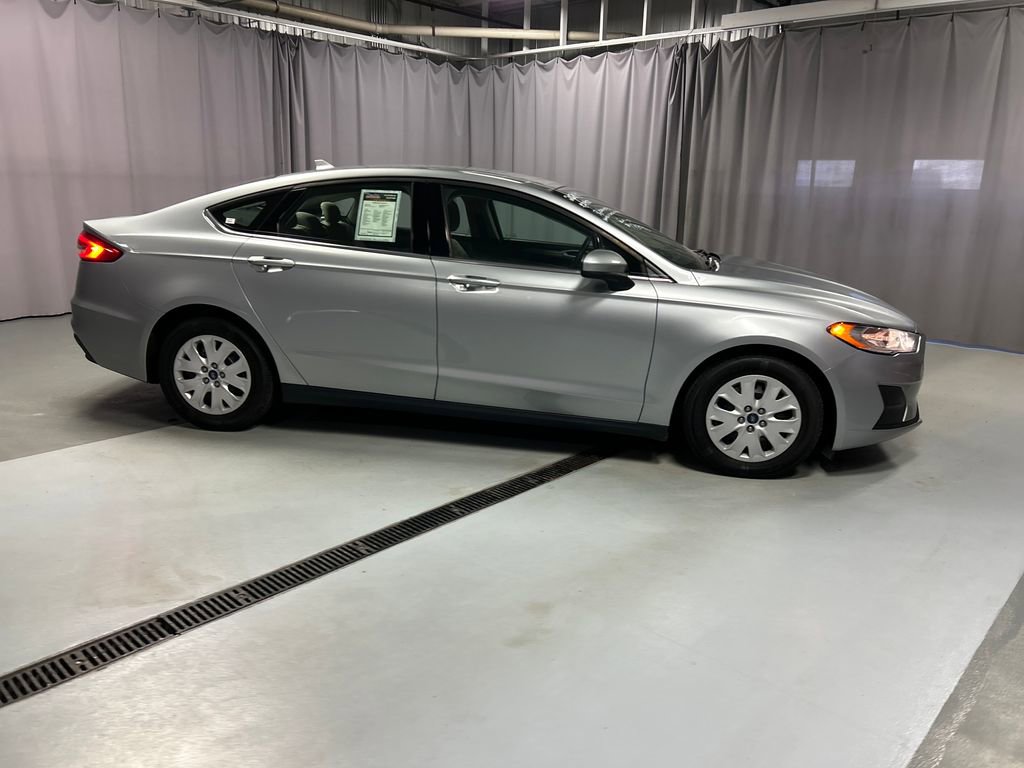 Used 2020 Ford Fusion S image 8
