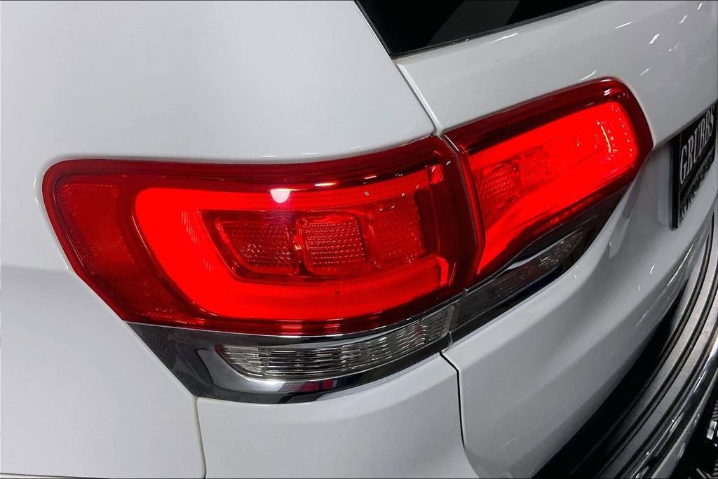 Used 2019 Jeep Grand Cherokee Limited RWD image 41