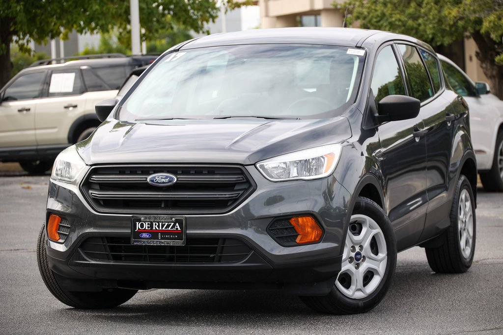 Used 2017 Ford Escape SE w/ SE Sport Appearance Package FWD image 12