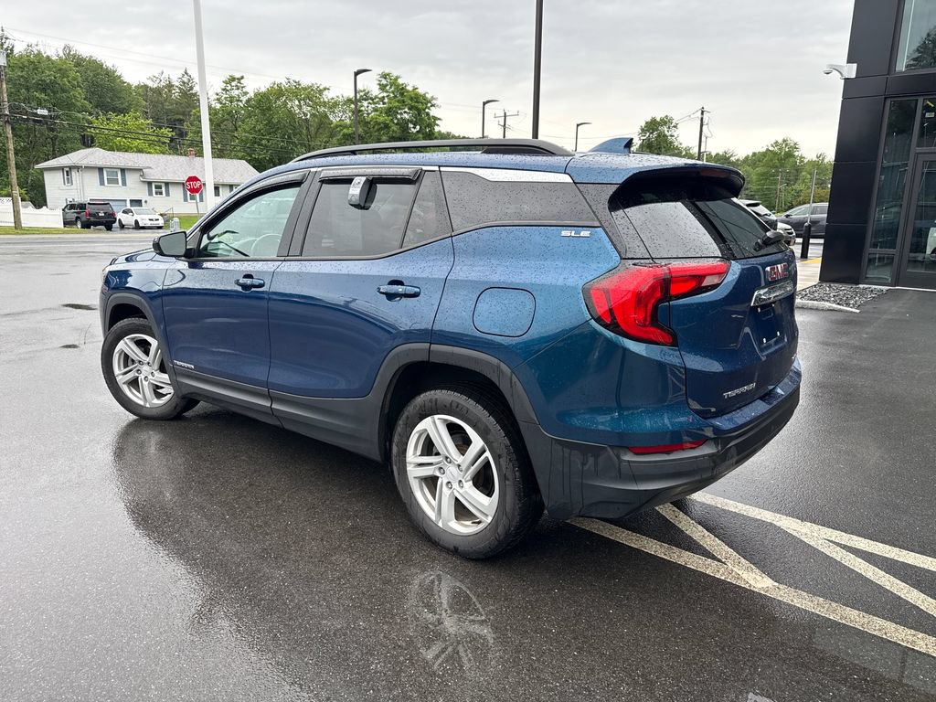 Used 2020 GMC Terrain SLE w/ Driver Convenience Package AWD/4WD image 3