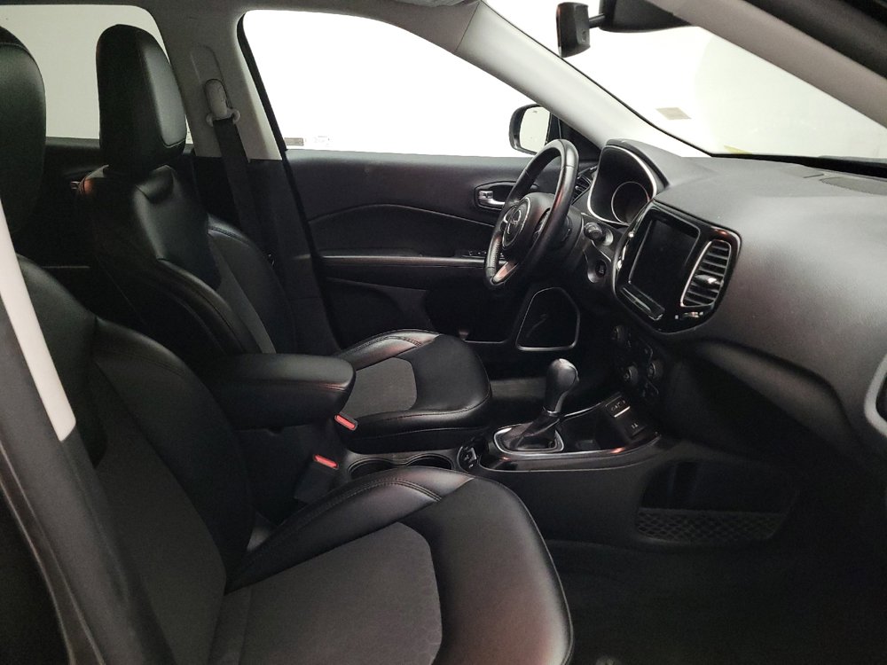 Used 2019 Jeep Compass Altitude FWD image 21