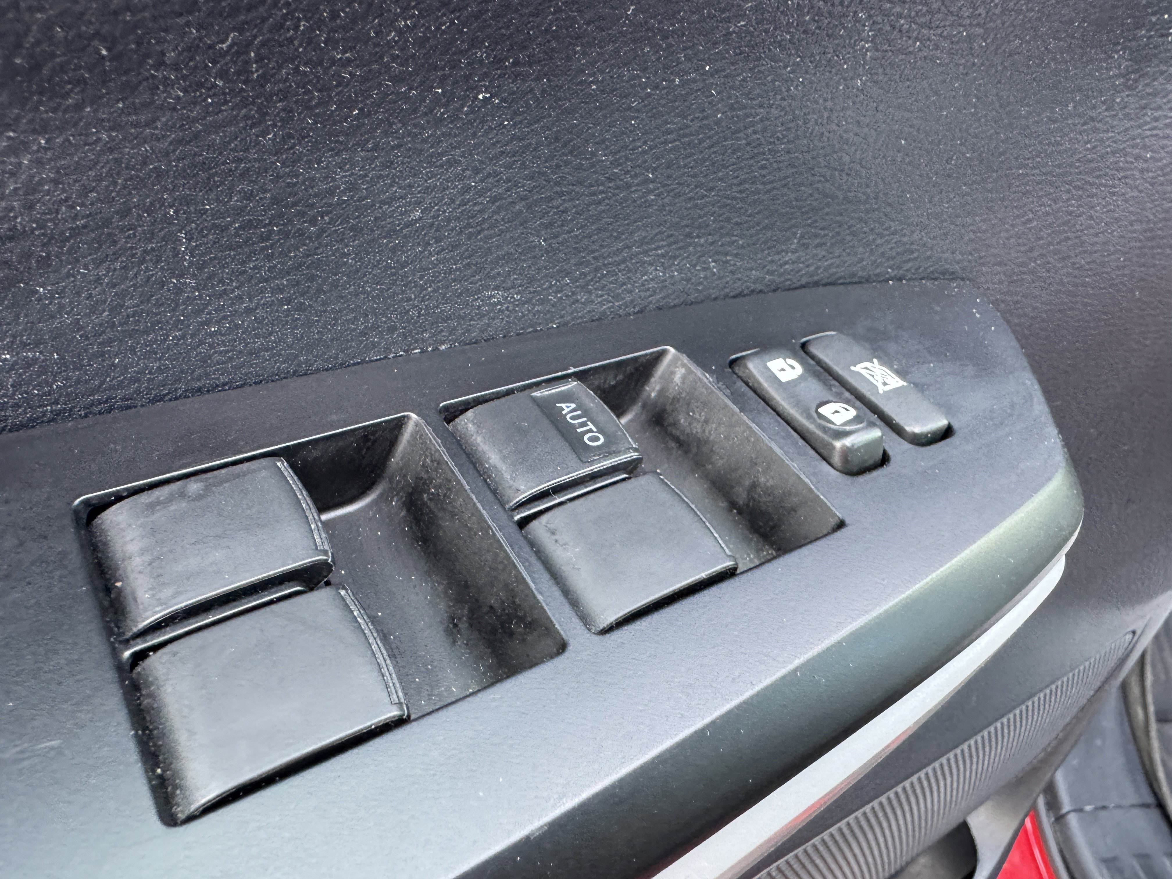 Used 2019 Toyota Tundra SR5 w/ TRD Off Road Package image 10