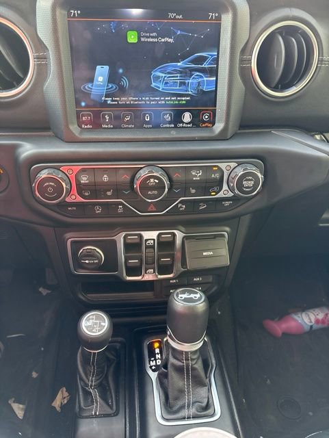 Used 2019 Jeep Wrangler Unlimited Sahara AWD/4WD image 5
